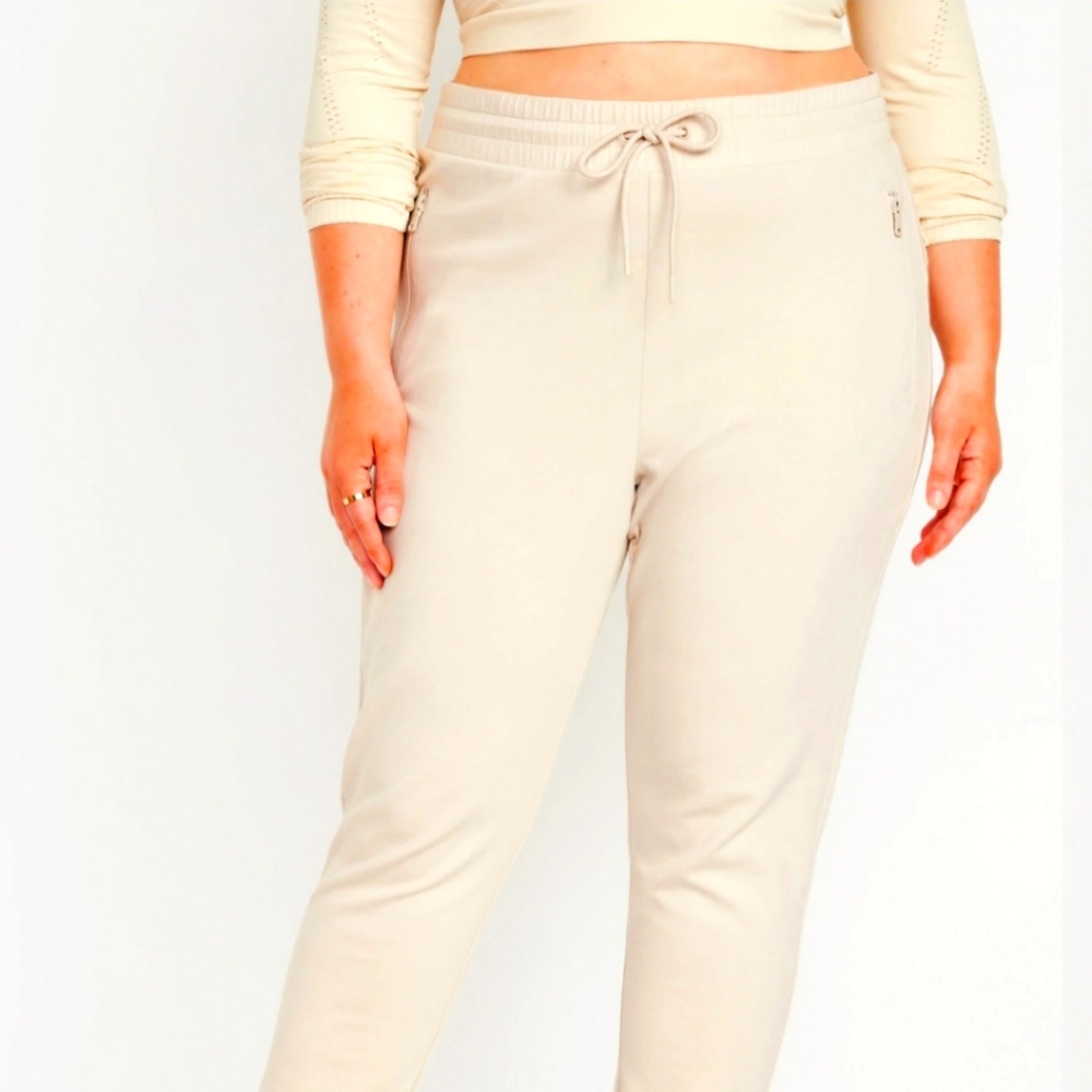 NWOT Old Navy High-waisted Dynamic Fleece Jogger Pants